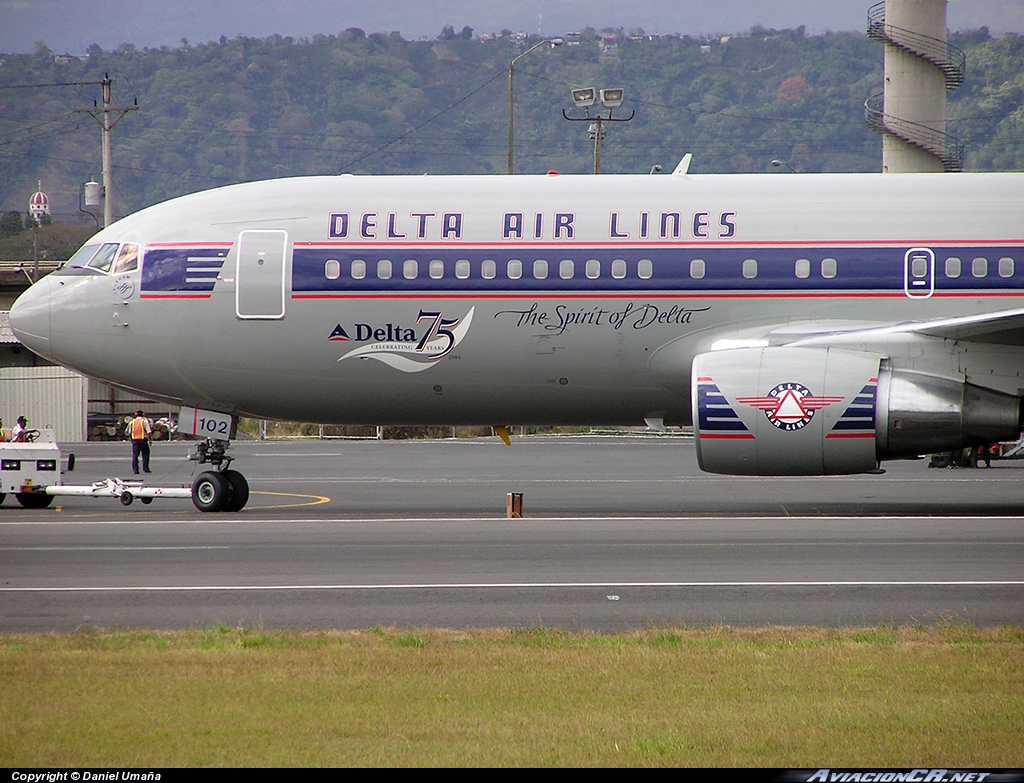 N102DA - Boeing 767-232 - Delta Air Lines