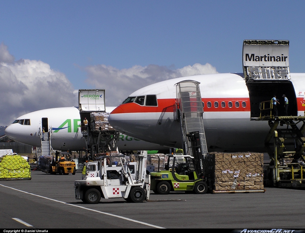 PH-MCT - McDonnell Douglas MD-11(CF) - Martinair Cargo