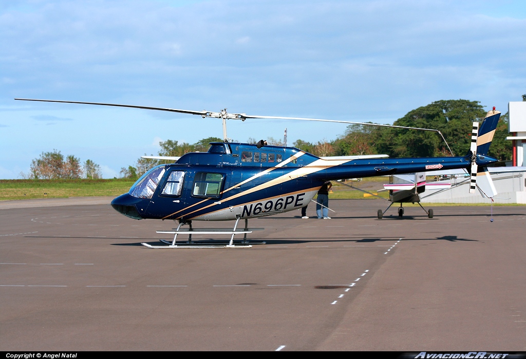 N696PE - Bell 206-B - Privado