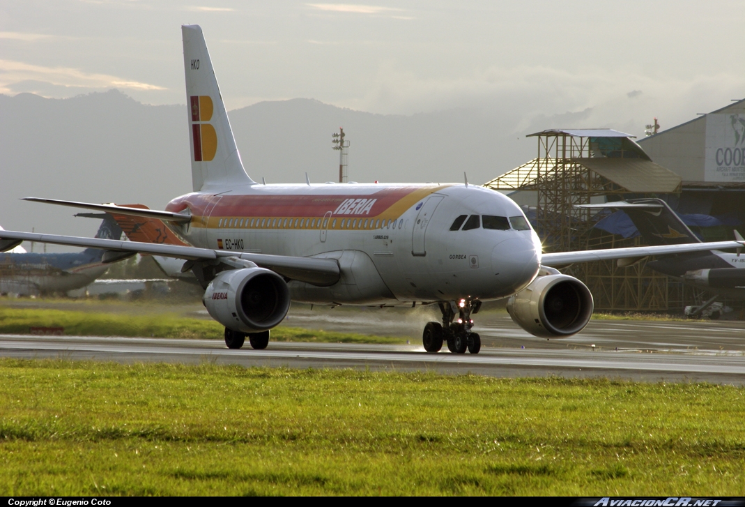 EC-HKO - Airbus A319-111 - Iberia