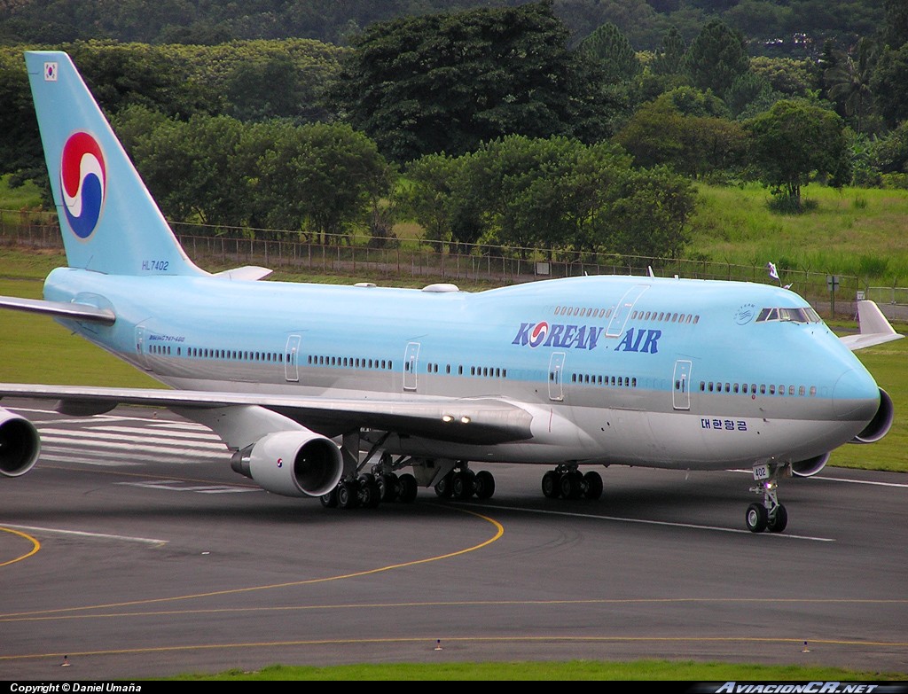HL7402 - Boeing 747-4B5 - Korean Air
