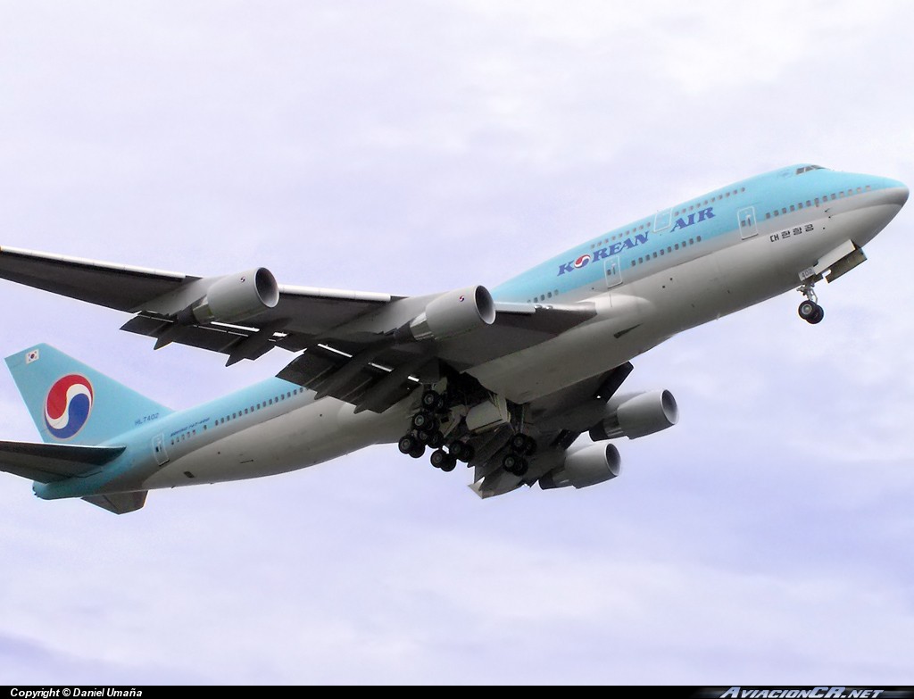 HL7402 - Boeing 747-4B5 - Korean Air