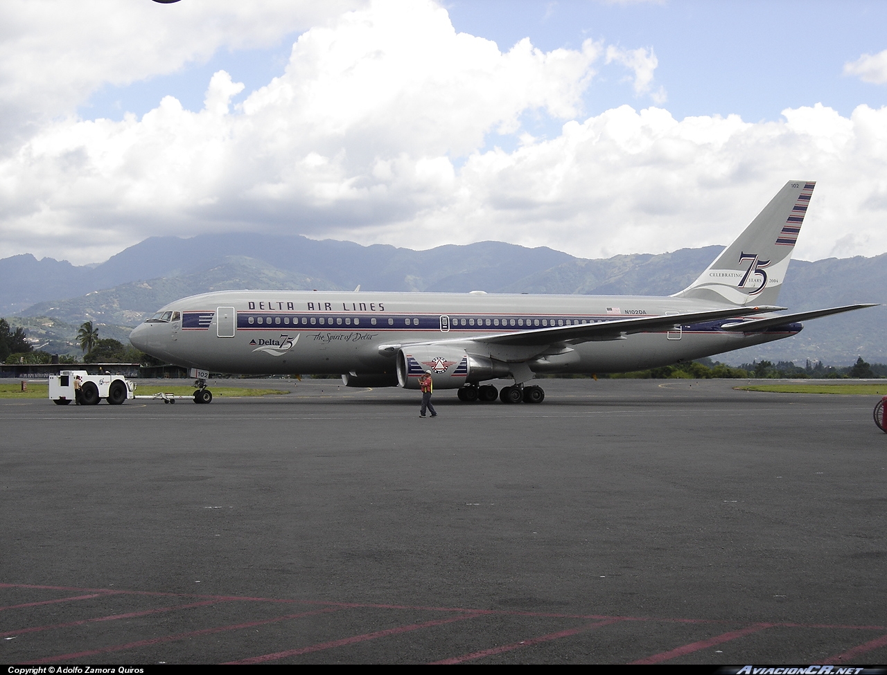 N102DA - Boeing 767-232 - Delta Air Lines