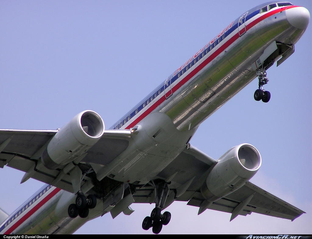 N174AA - Boeing 757-223 - American Airlines