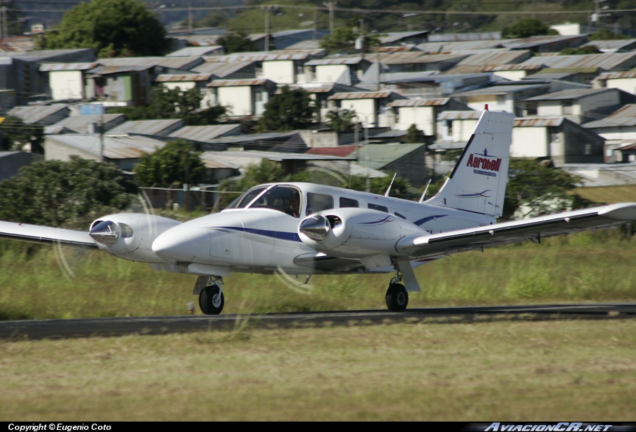 TI-AUA - Piper PA-34-200T Seneca II - Aerobell