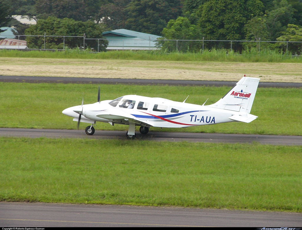 TI-AUA - Piper PA-34-200T Seneca II - Aerobell