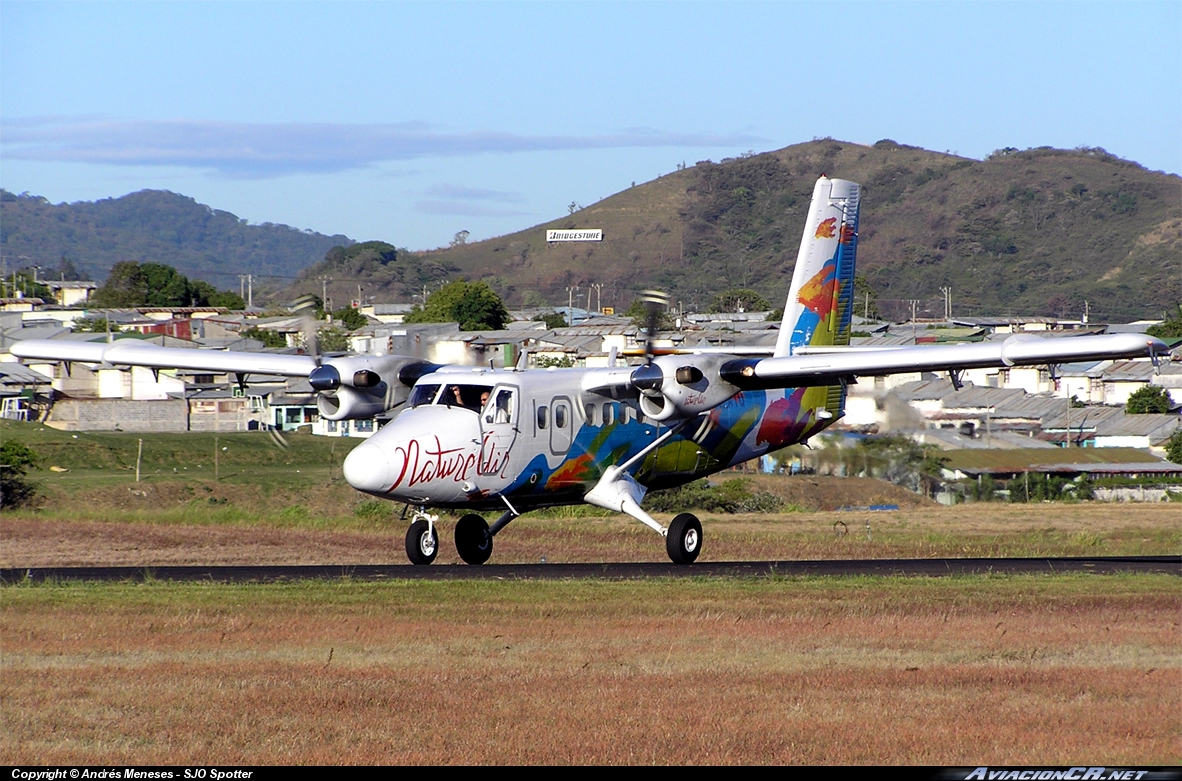 TI-AYQ - De Havilland Canada DHC-6-300 Twin Otter - Nature Air