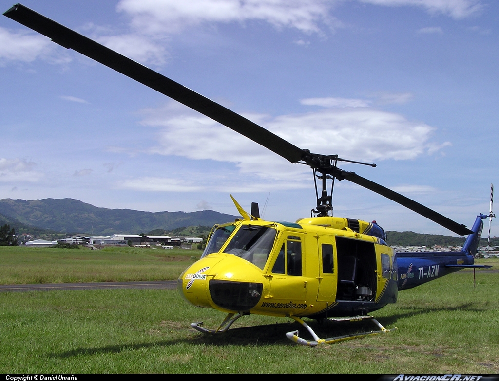 TI-AZM - Bell 205 - Aerodiva