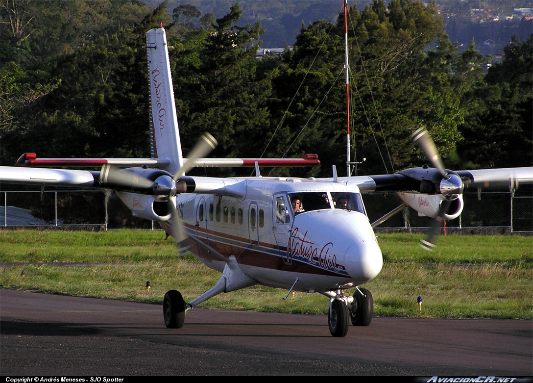 TI-AZQ - De Havilland Canada DHC-6-300 Twin Otter - Nature Air