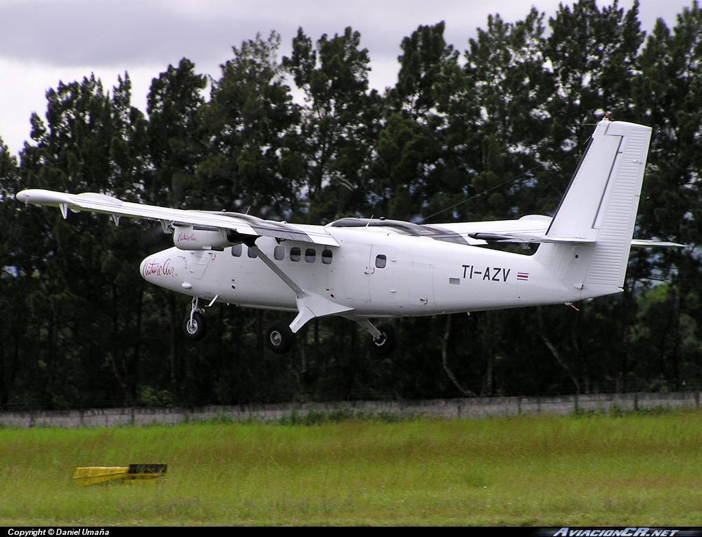 TI-AZV - De Havilland Canada DHC-6-300 Twin Otter - Nature Air
