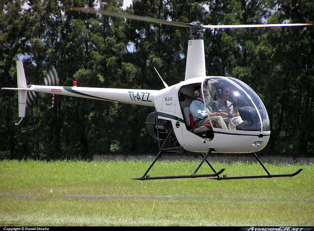 TI-AZZ - Robinson R22 Beta II - AENSA