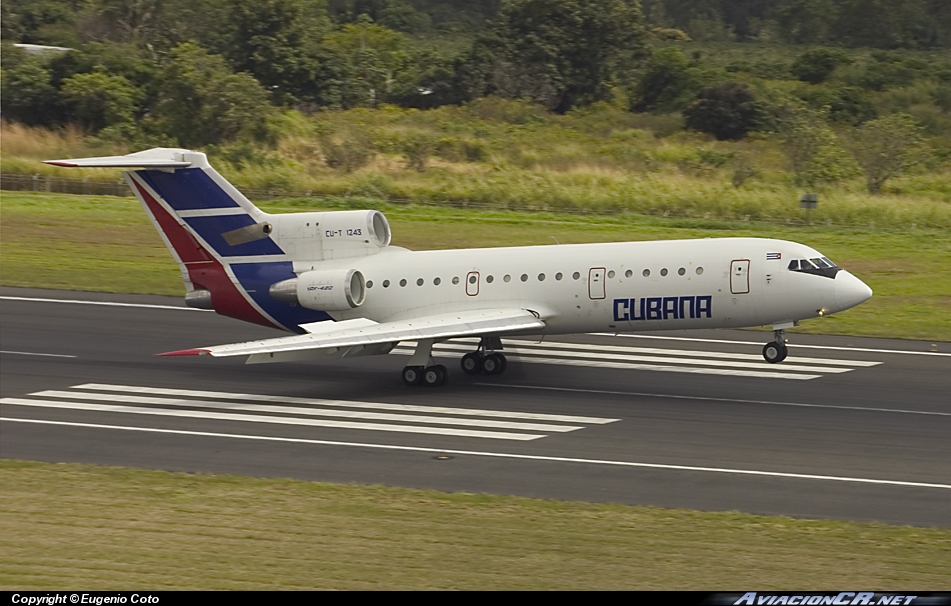 CU-T1243 - Yakovlev YAK-42 - Cubana de Aviación