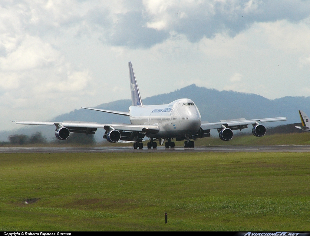 LV-MLR - Boeing 747-287B - Aerolineas Argentinas