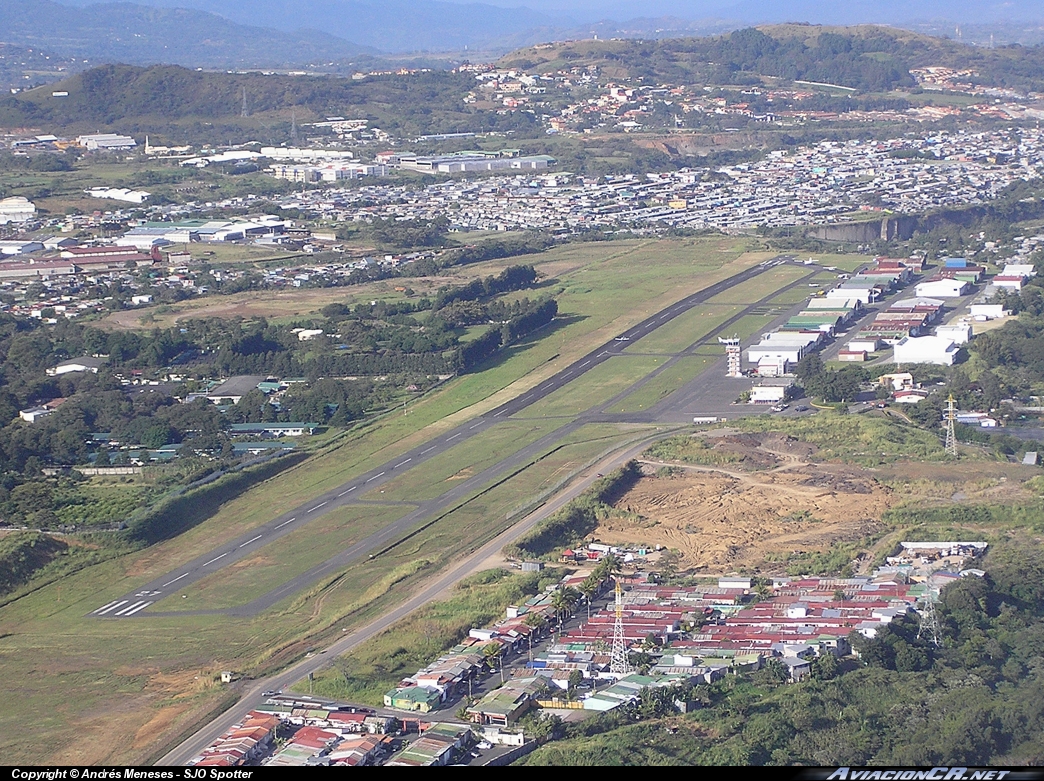 MRPV - Aeropuerto - Vista Aerea
