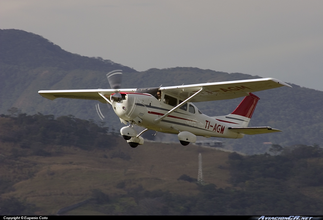 TI-AGM - Cessna U206F Stationair II - Aerobell