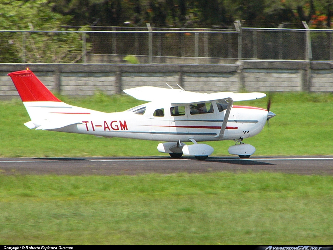 TI-AGM - Cessna U206F Stationair II - Aerobell