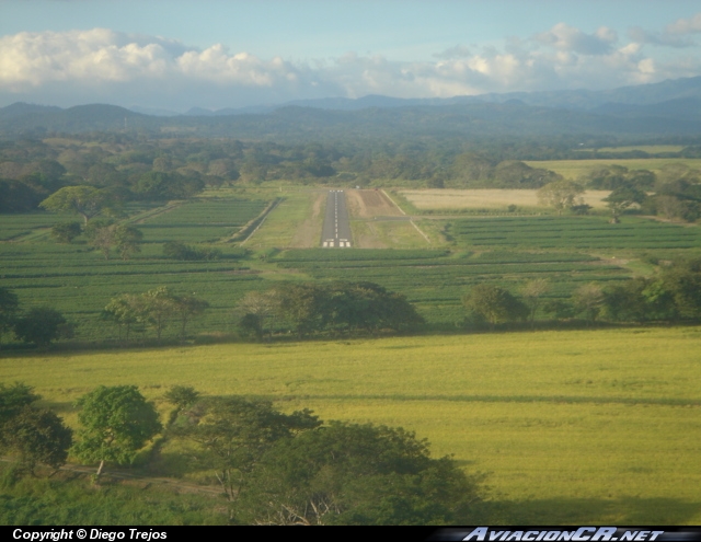 TI-API - Piper PA-34-200T Seneca II - ECDEA - Escuela Costarricense de Aviación