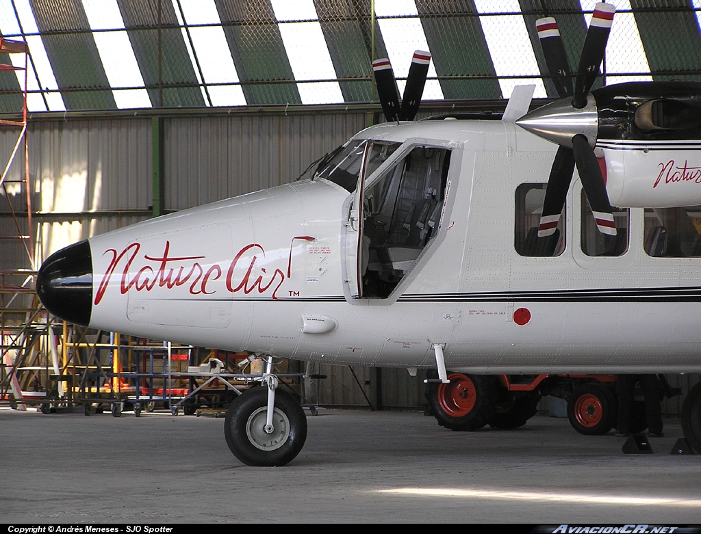 TI-BAF - De Havilland Canada DHC-6-300 Twin Otter/Vistaliner - Nature Air