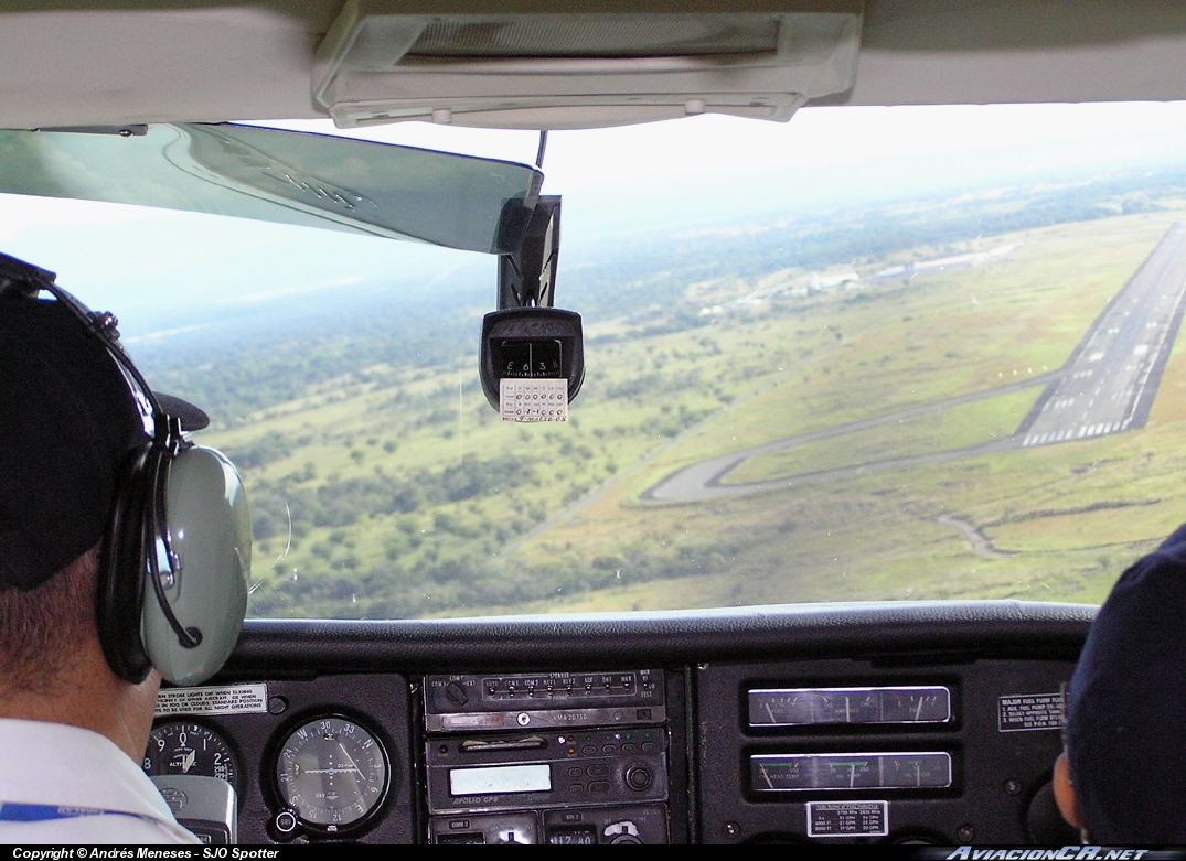 TI-GRE - Cessna U206F Stationair II - Aerobell