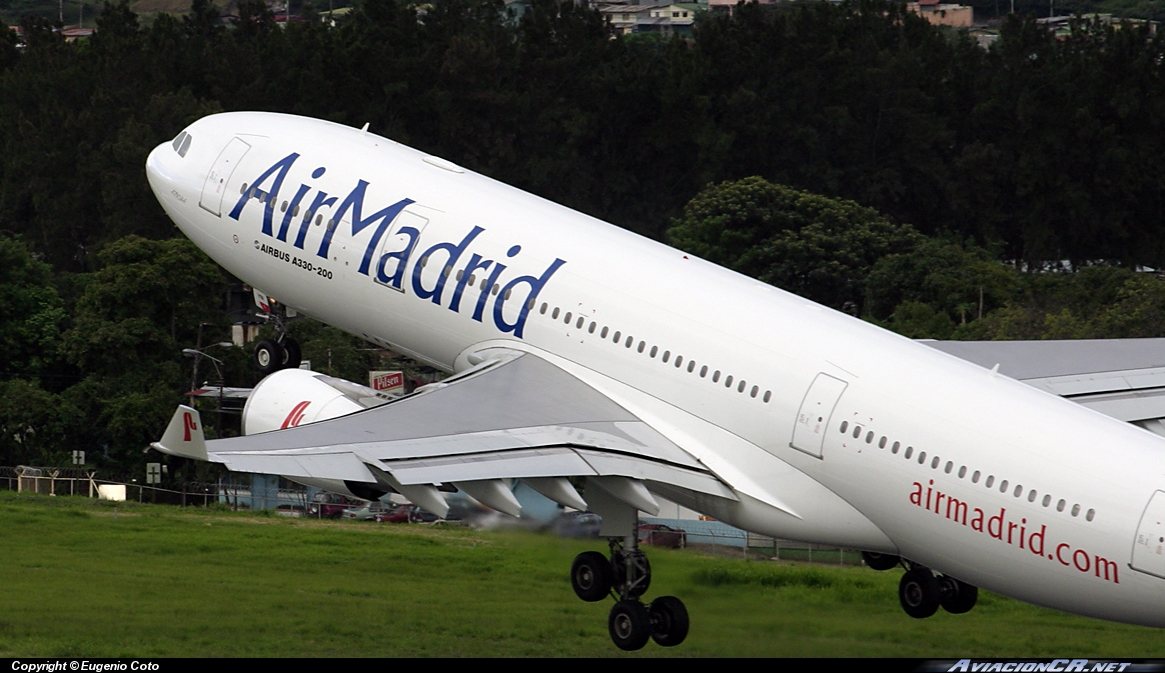 EC-IYN - Airbus A330-200 - Air Madrid
