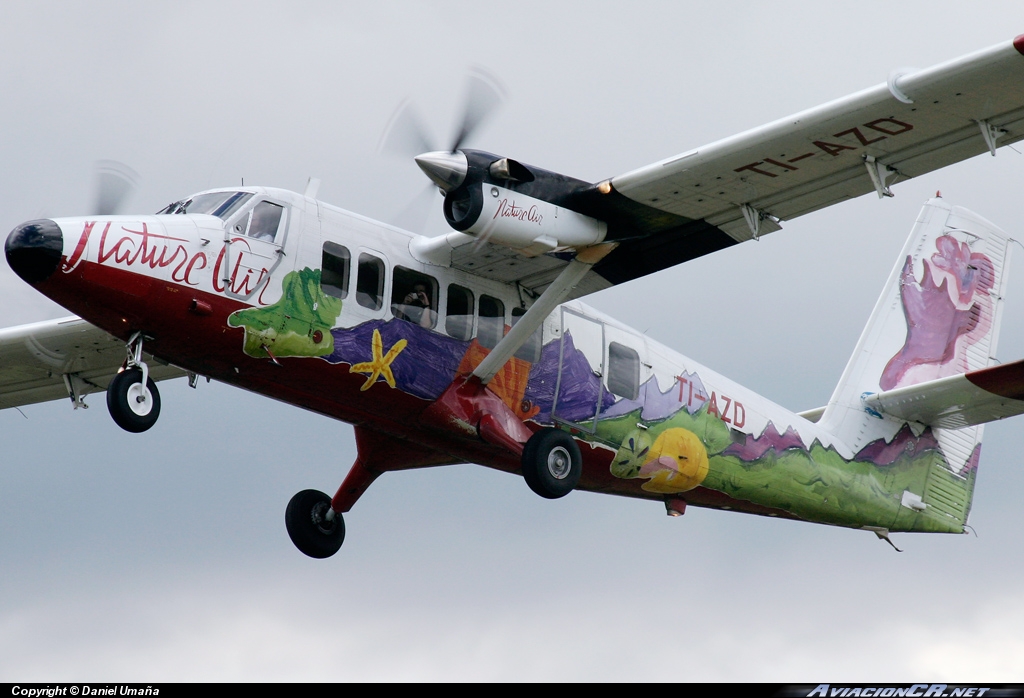 TI-AZD - De Havilland Canada DHC-6-300 Twin Otter - Nature Air