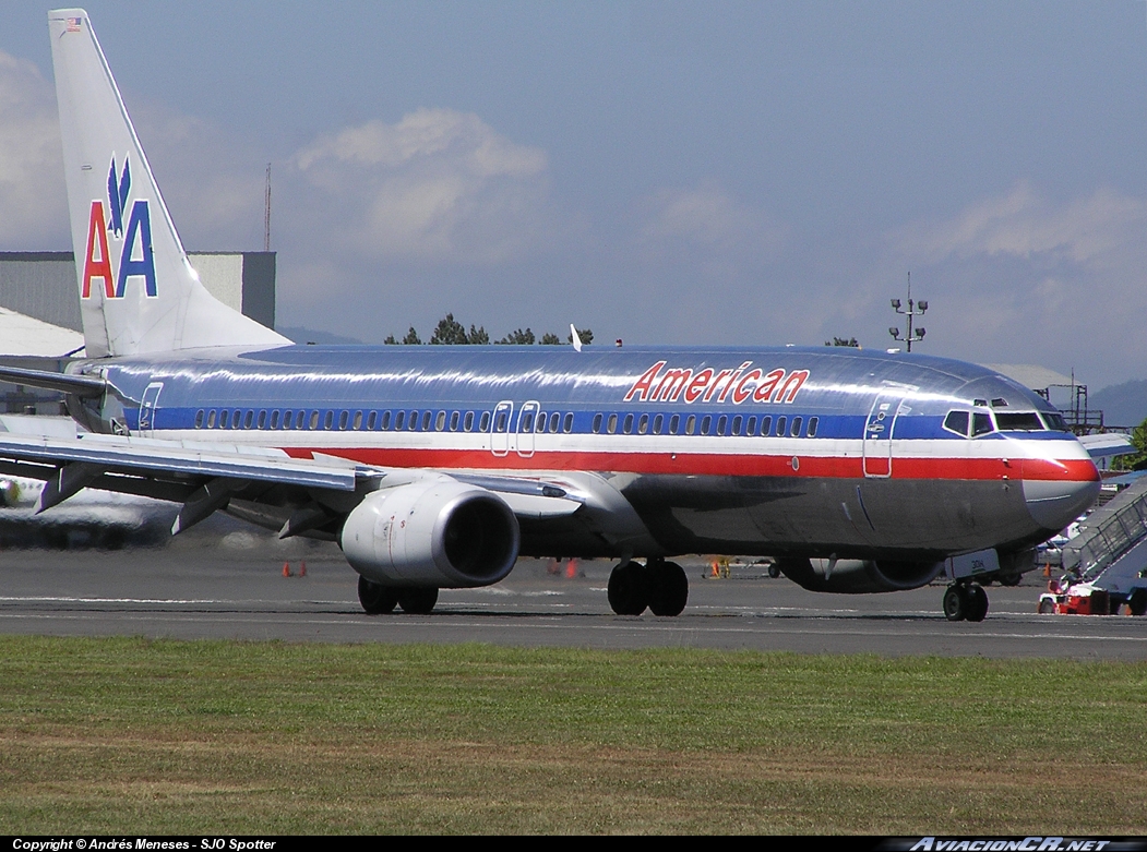 N975AN - Boeing 737-800 - American Airlines
