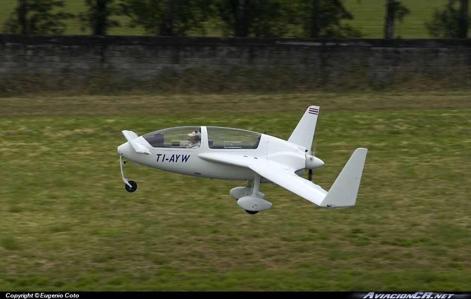 TI-AYW - Gyroflug SC01B-160 Speed Canard - Privado