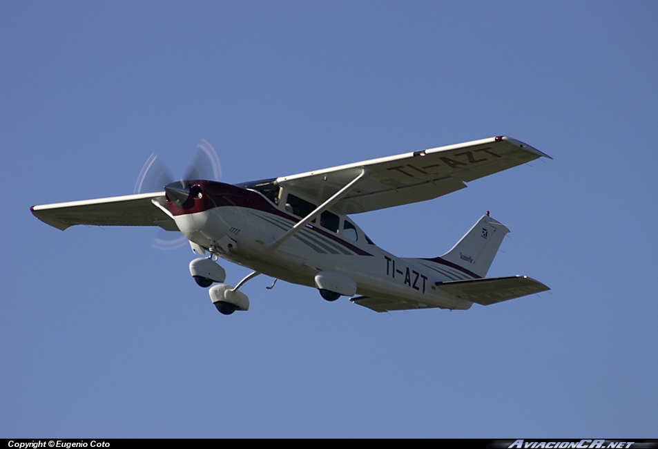TI-AZT - Cessna 206 - Aires de pavas