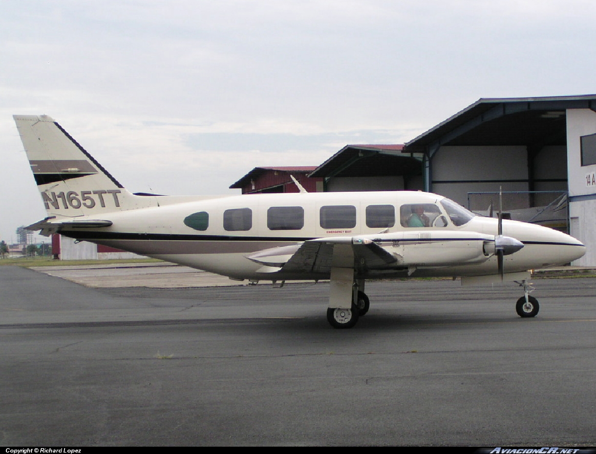 N165TT - Piper PA-31 Navajo - Privado (Cementos Del Caribe)