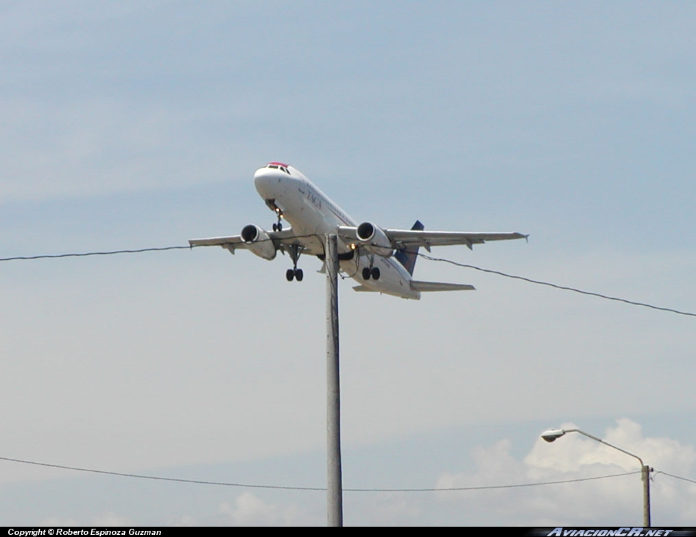 N482TA - Airbus A320-233 - TACA