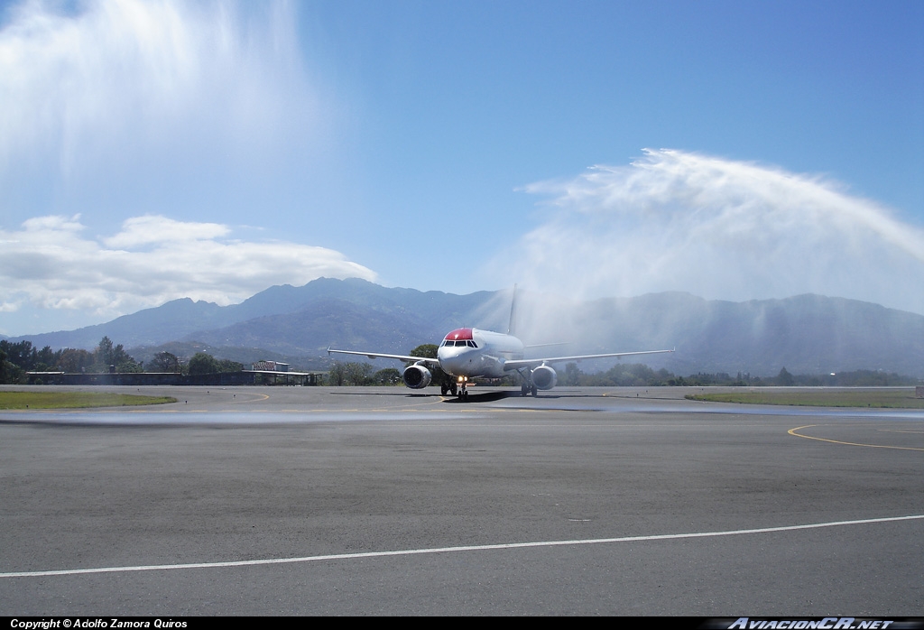 N488TA - Airbus A320-233 - TACA