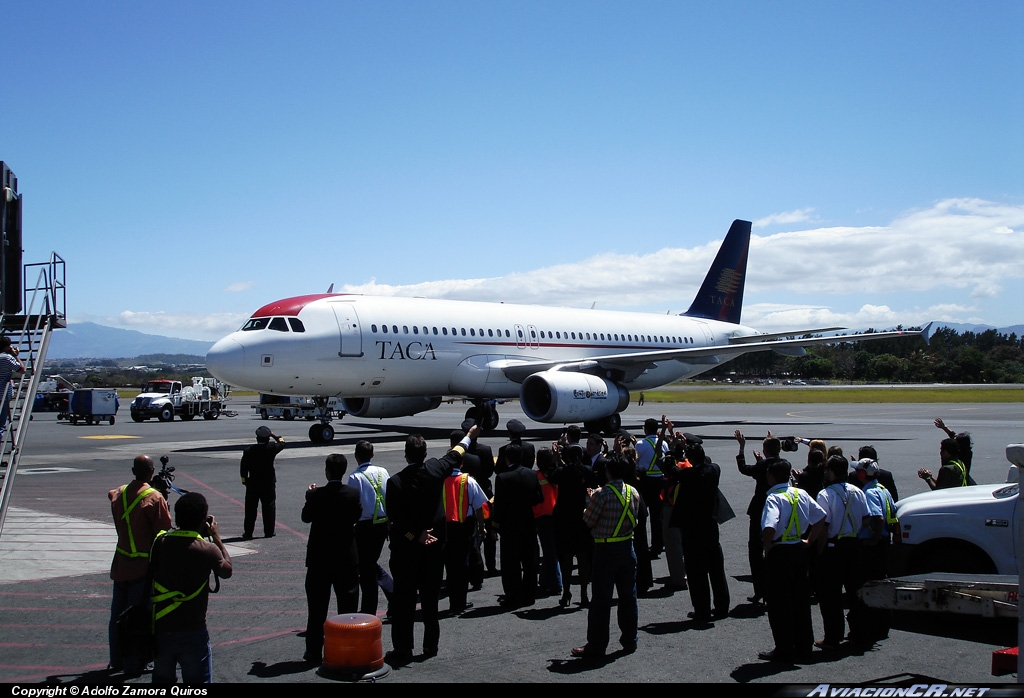 N488TA - Airbus A320-233 - TACA