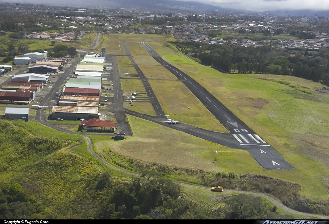 MRPV - Aeropuerto - Vista Aerea