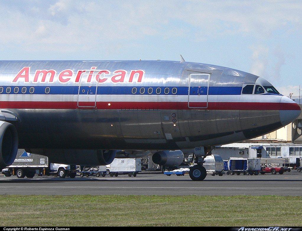N7082A - Airbus A300B4-605R - American Airlines