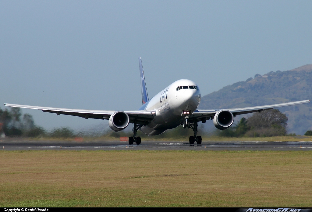 CC-CZZ - Boeing 767-316F(ER) - LAN Cargo