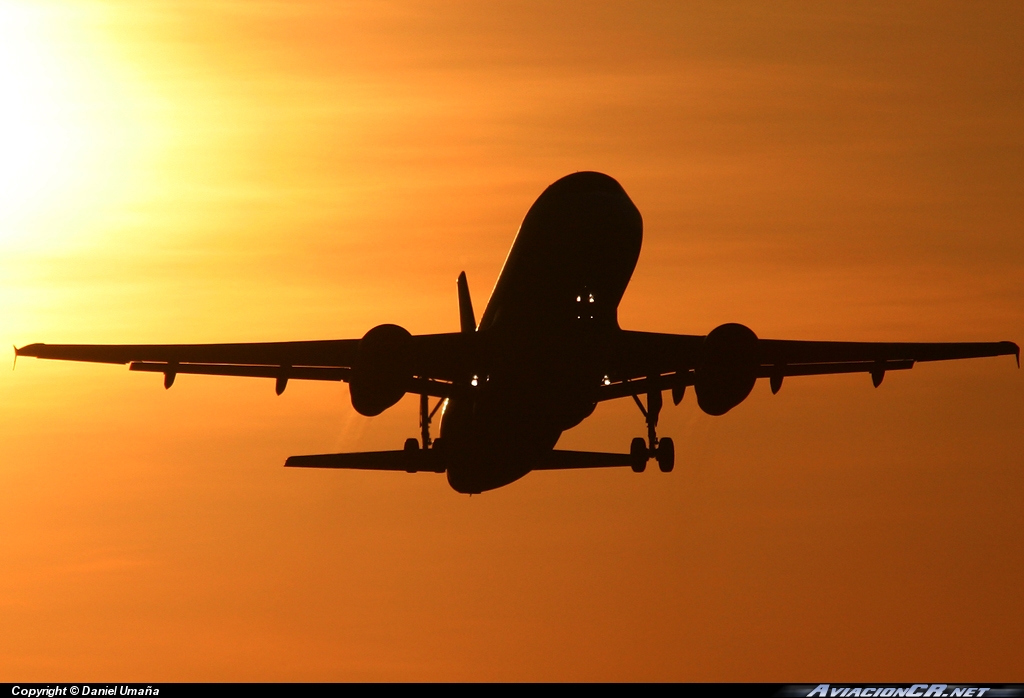 N483TA - Airbus A320-233 - TACA