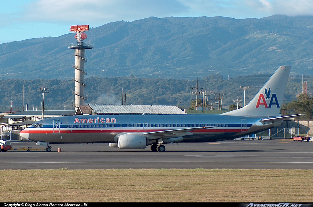 N928AN - Boeing 737-823 - American Airlines