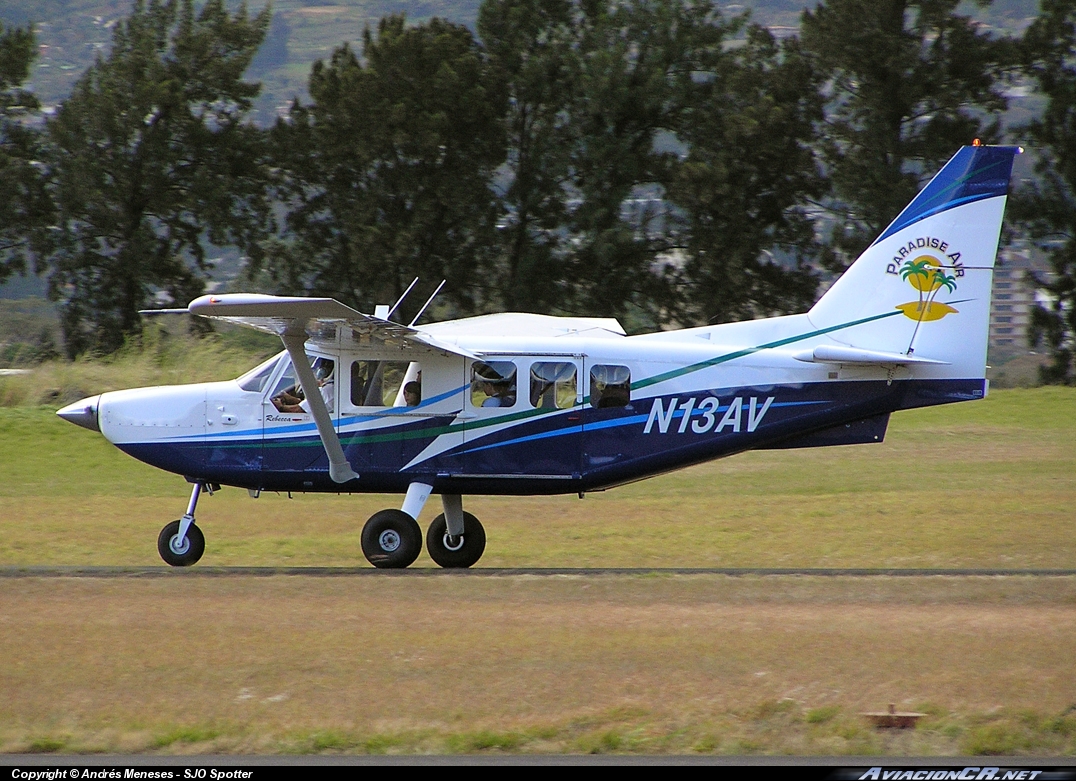 N13AV - Gippsland GA-8 Airvan - Paradise Air