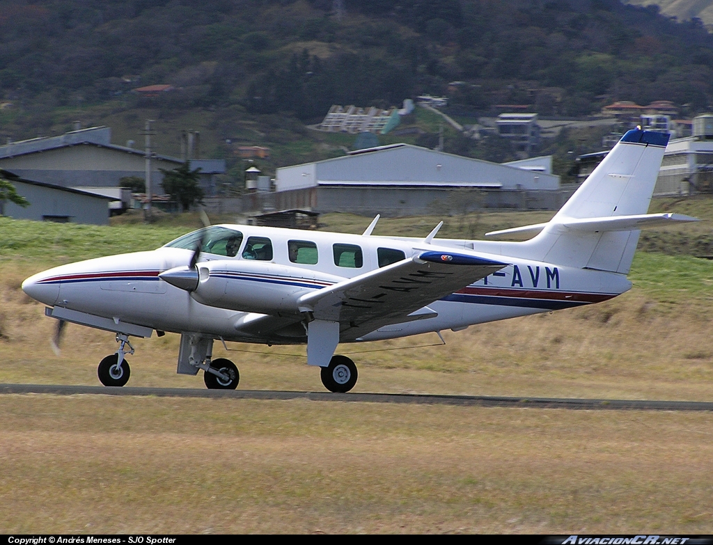 TI-AVM - Cessna T303 Crusader - Privado