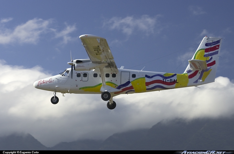 TI-BAL - De Havilland Canada DHC-6-300 Twin Otter - Nature Air