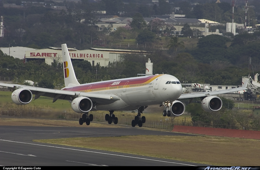 EC-IZY - Airbus A340-642 - Iberia