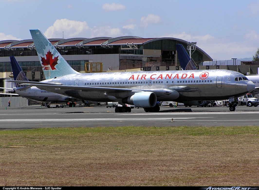 C-GDSP - Boeing 767-233(ER) - Air Canada