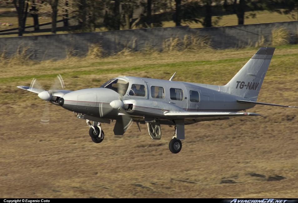 TG-NAV - Piper PA-31 - Privado