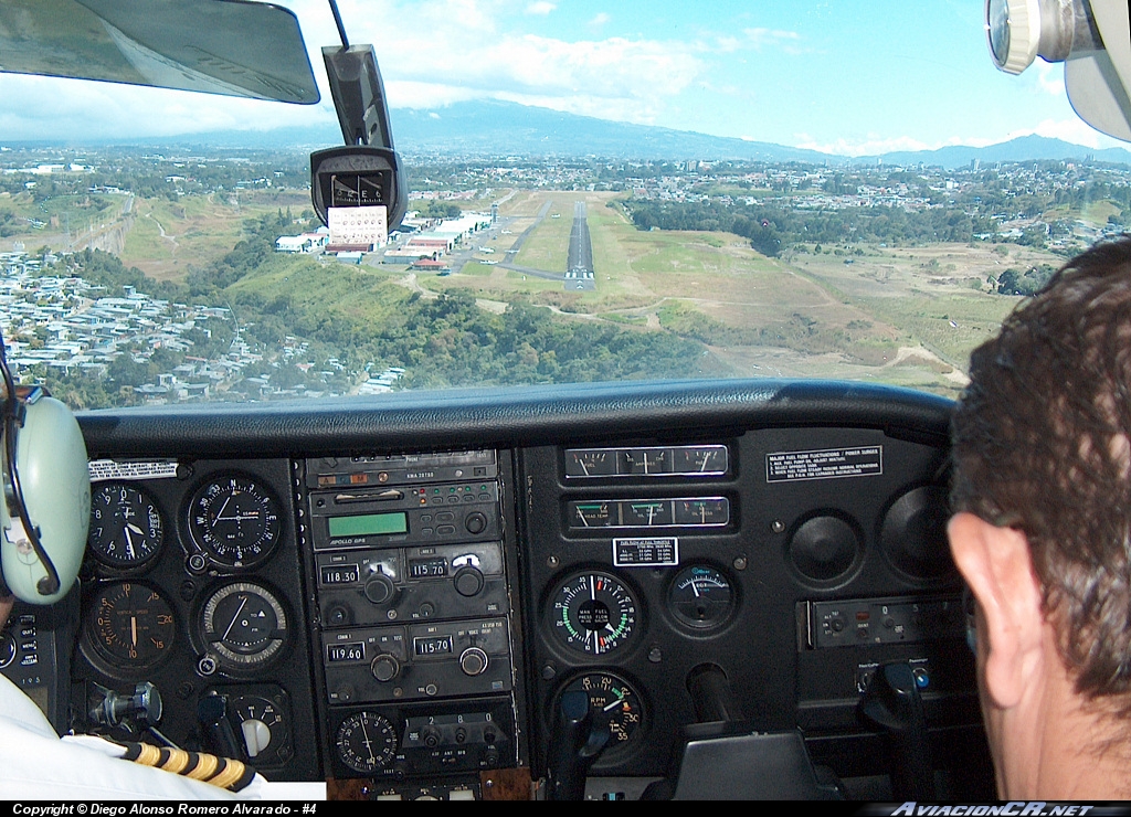 TI-GRE - Cessna U206F Stationair II - Aerobell