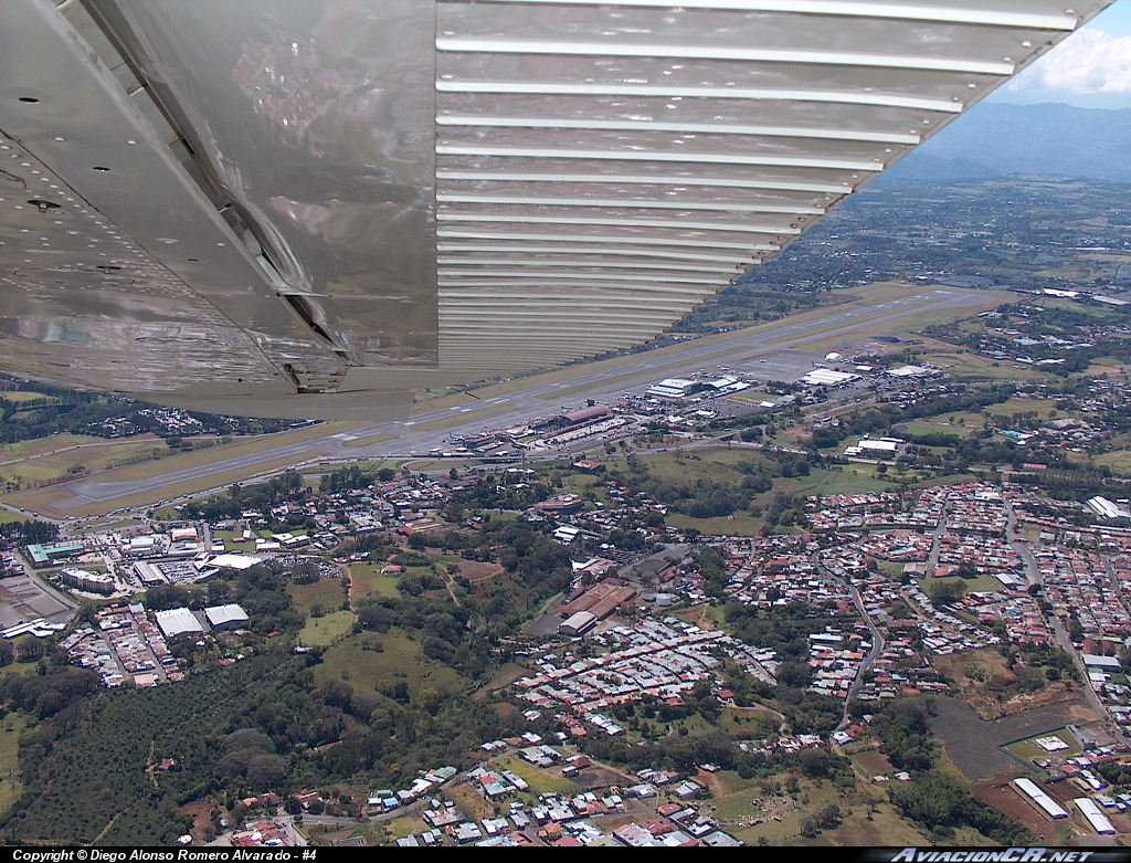 TI-GRE - Cessna U206F Stationair II - Aerobell