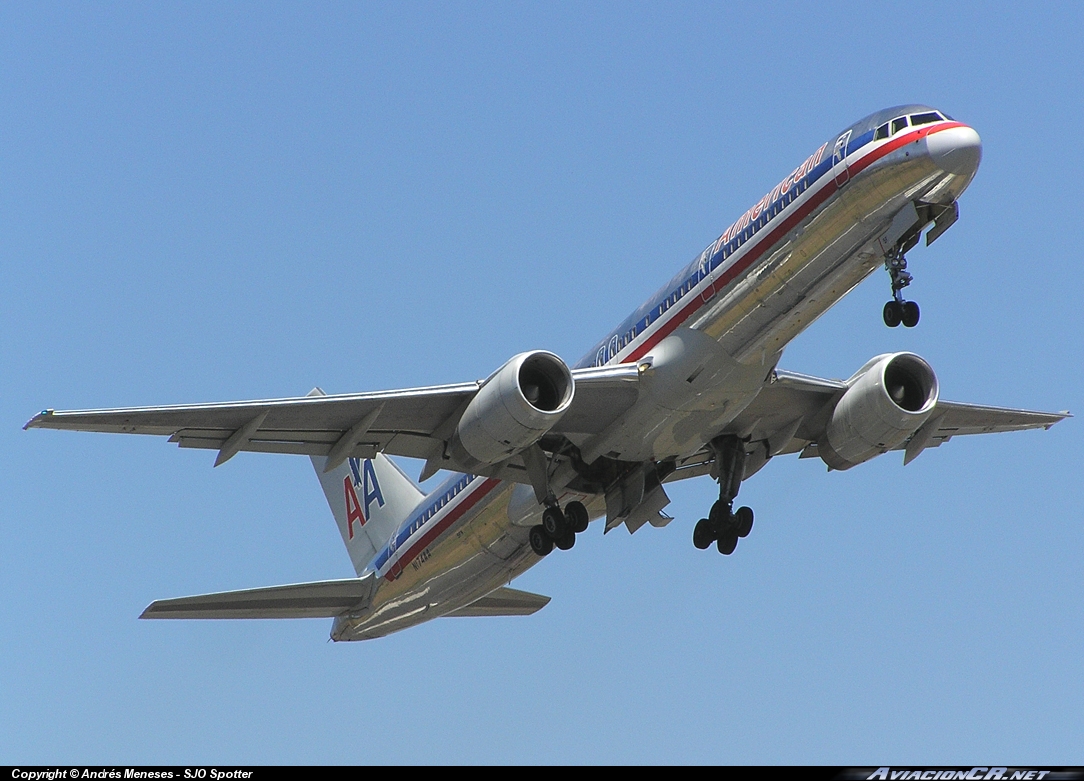 N174AA - Boeing 757-223 - American Airlines