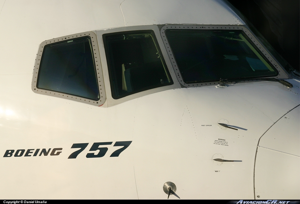 N380RM - Boeing 757-2Q8 - Mexicana