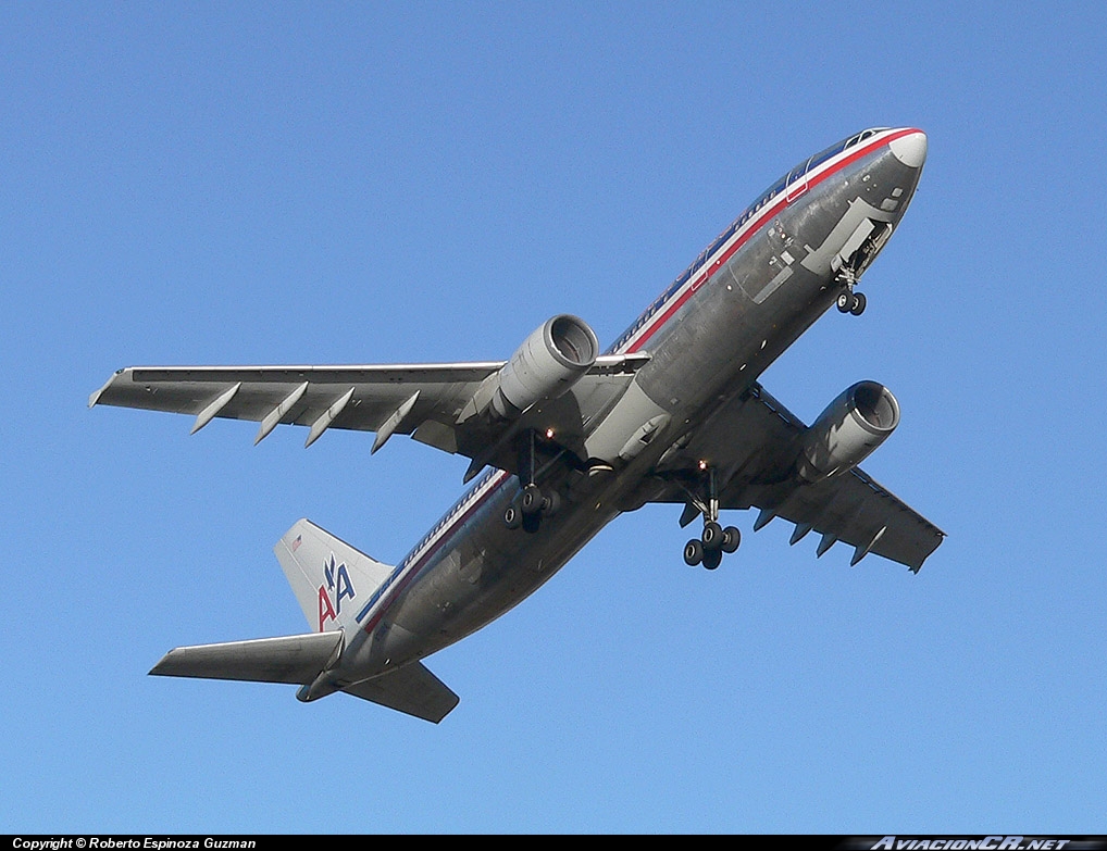 N7082A - Airbus A300B4-605R - American Airlines