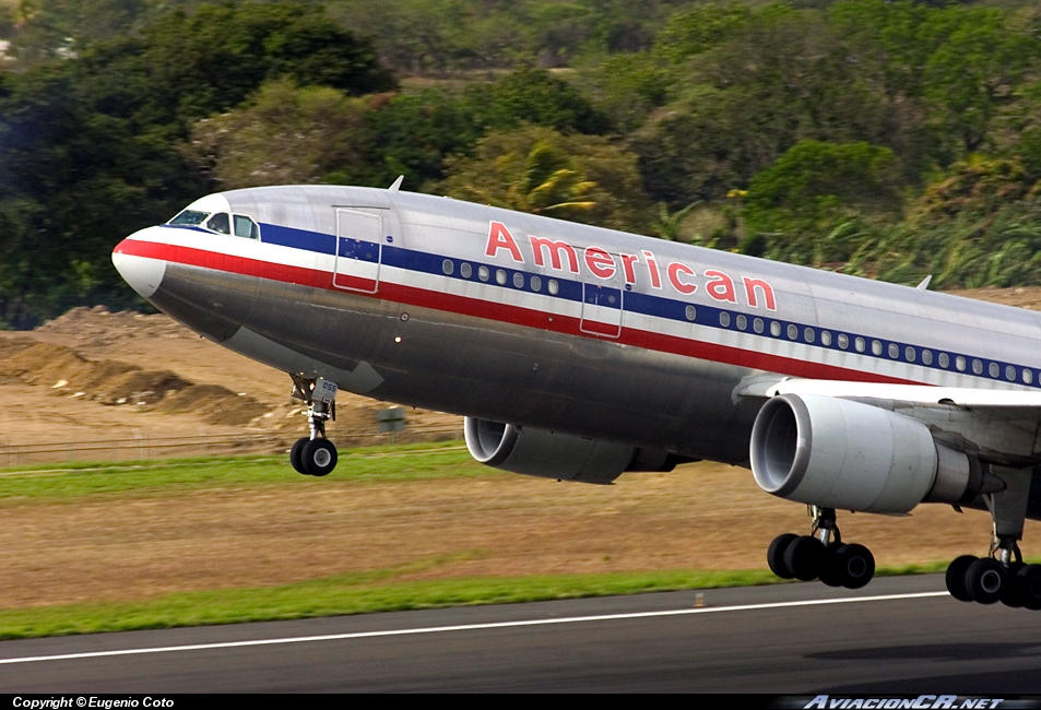  - Airbus A300B4-605R - American Airlines
