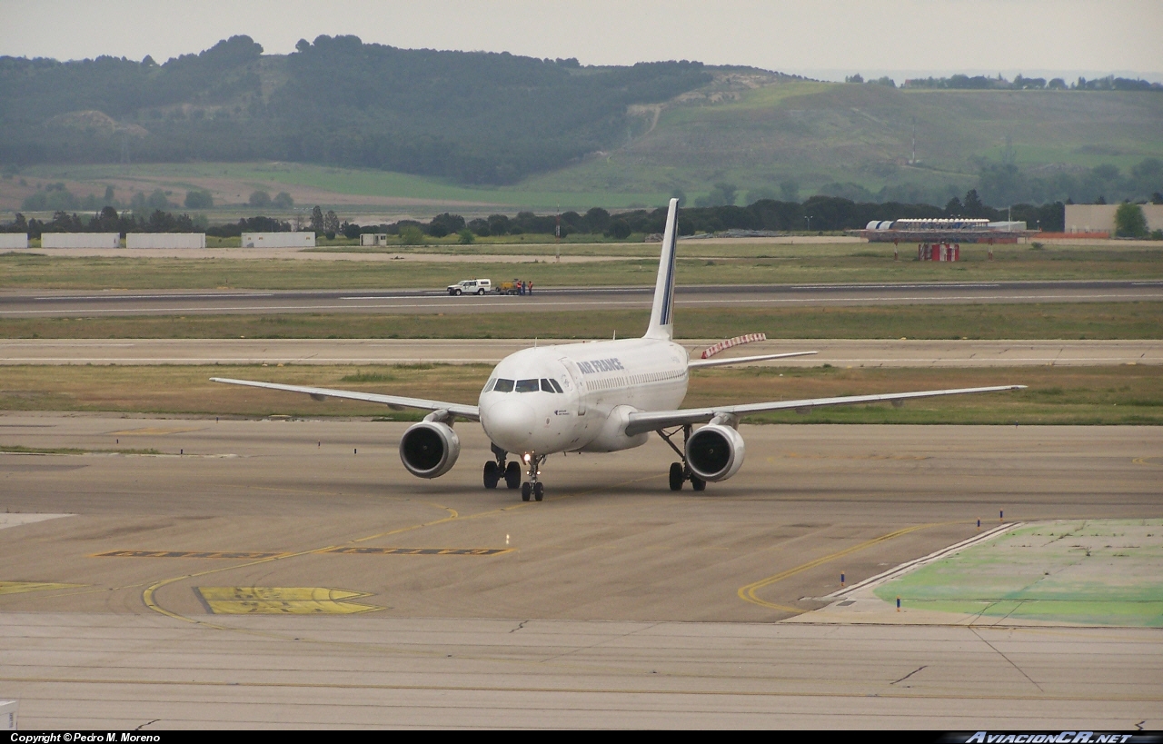 F-GFKB - Airbus A320-111 - Air France